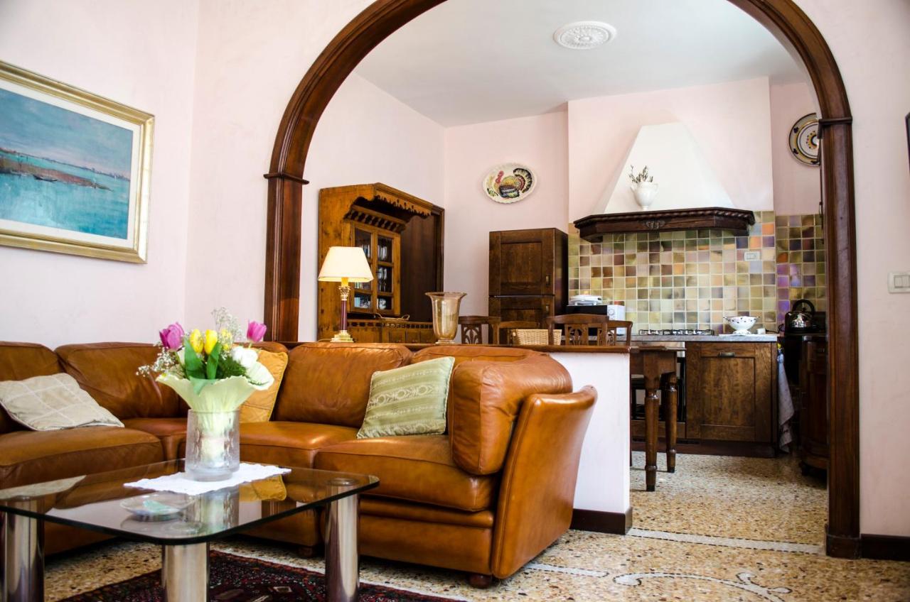 Apartment Lucy Venezia Esterno foto